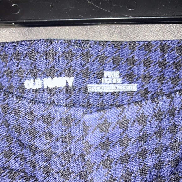Old Navy Pixie Pants - Picture 4 of 4
